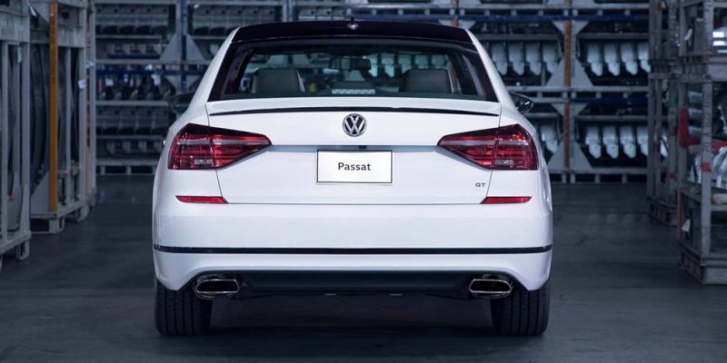 
                                    Volkswagen показал самый спортивный Passat
                            