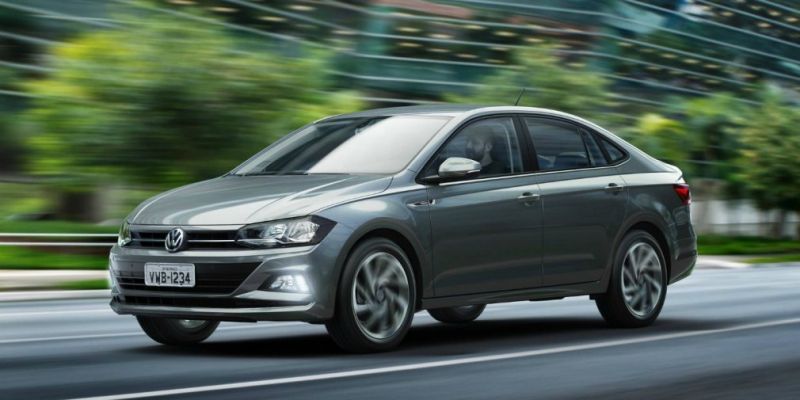 
                                    Volkswagen представил седан Polo нового поколения
                            
