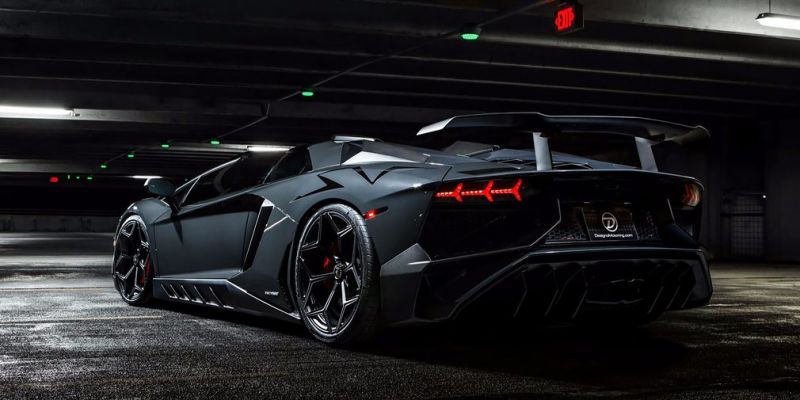 
                                    Родстеру Lamborghini Aventador SV добавили мощности
                            