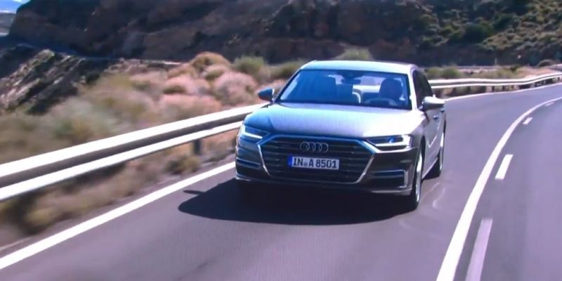 
                                    Audi представила седан A8 нового поколения
                            