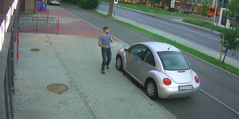 
                                    В Польше пьяный россиянин испортил около 40 автомобилей
                            