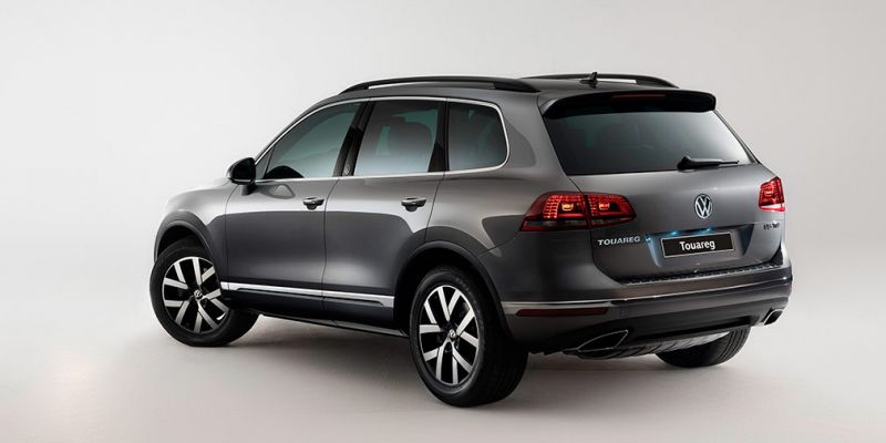 
                                    Кроссовер Volkswagen Touareg получил в России спецверсию
                            