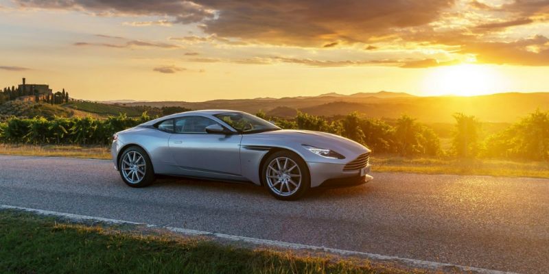 
                                    Испытания быстрейшей версии суперкара Aston Martin DB11 показали на видео
                            