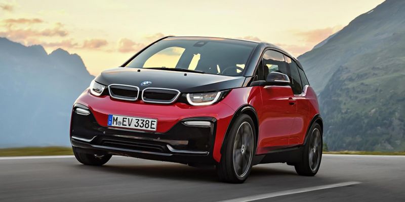 
                                    Электрокар BMW i3 обновился и получил спортивную версию
                            