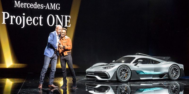 
                                    Mercedes показал гиперкар с мотором болида Формулы-1
                            