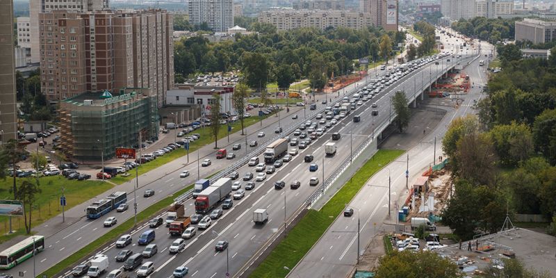 
                                    Московские власти предупредили об осенних пробках
                            
