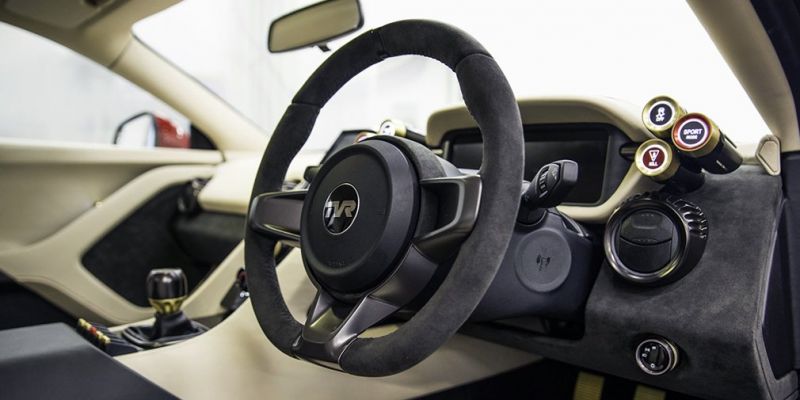 
                                    TVR представил конкурента Porsche 911 и Jaguar F-Type
                            