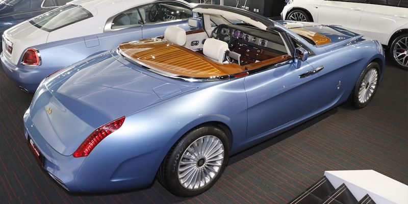 
                                    Уникальный родстер Rolls-Royce выставили на продажу за 2 миллиона евро
                            
