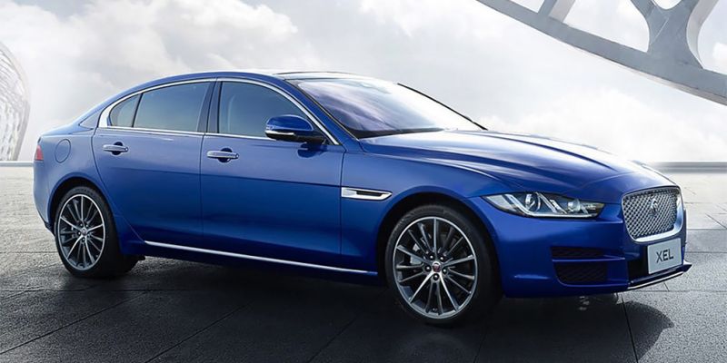 
                                    Jaguar рассекретил удлиненную версию седана XE
                            