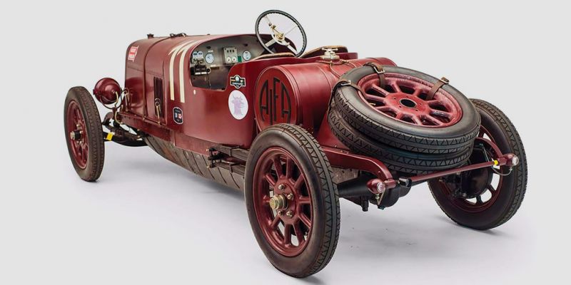 
                                    Первый автомобиль Alfa Romeo выставили на аукцион
                            