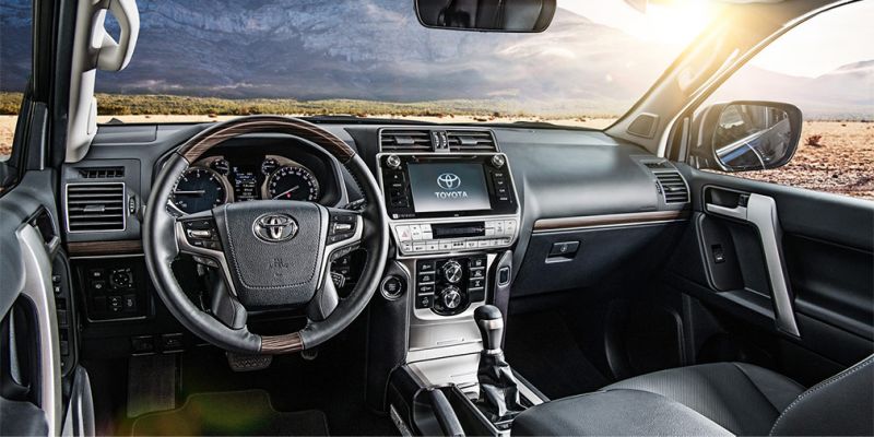 
                                    Toyota объявила российские цены на обновленный Land Cruiser Prado
                            