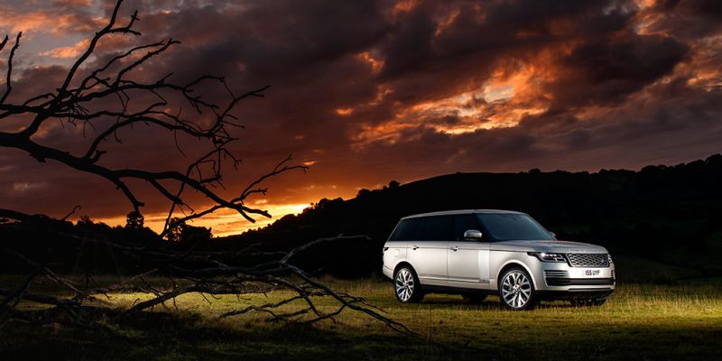 
                                    Лазеры, 4G и горячие камни: как изменился Range Rover
                            