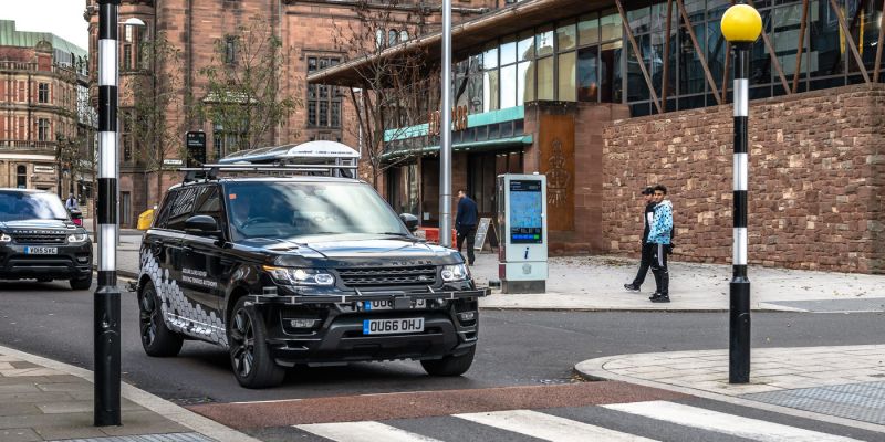 
                                    Jaguar Land Rover приступил к городским тестам своего беспилотника
                            