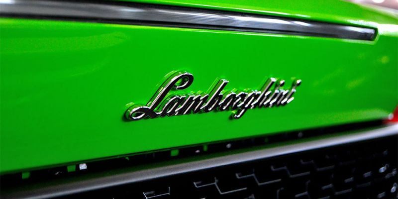 
                                    Рассекречены технические  характеристики кроссовера Lamborghini
                            