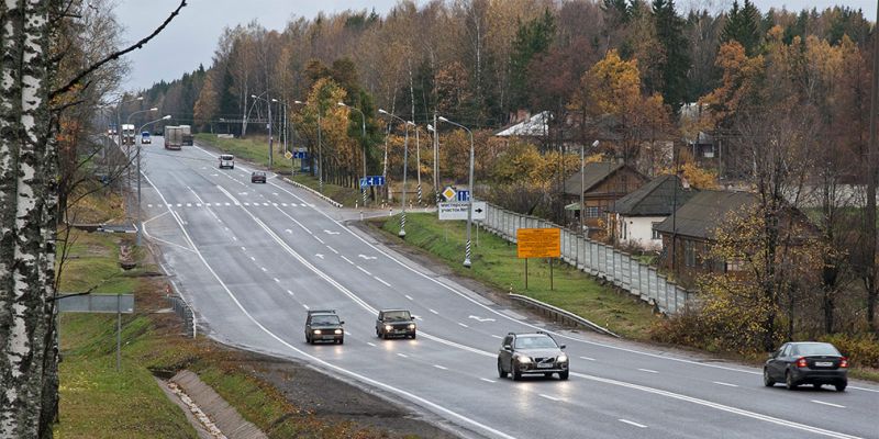 
                                    Дмитрий Медведев выделил 2,7 млрд рублей на развитие дорог
                            