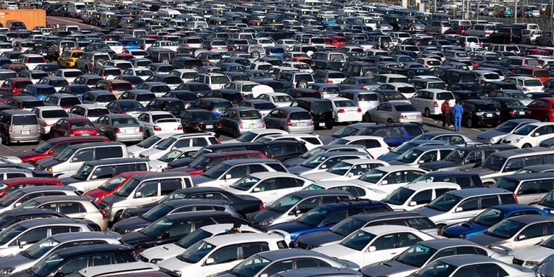 
                                    Россияне стали чаще покупать подержанные автомобили
                            