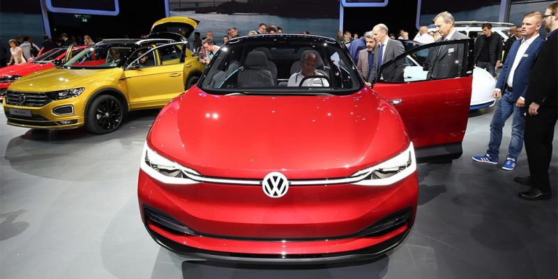 
                                    Volkswagen назвал сроки начала выпуска электрокаров нового поколения
                            