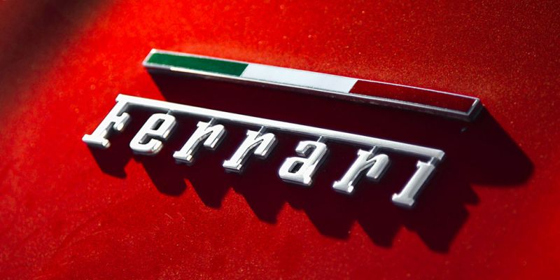 
                                    Компания Ferrari выпустит свой первый кроссовер
                            