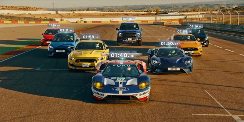 
                                    Видео: 8 спортивных автомобилей Ford устроили схватку на гоночном треке
                            