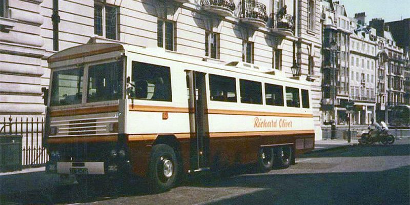 
                                    Бронированный автобус Маргарет Тэтчер выставили на продажу
                            