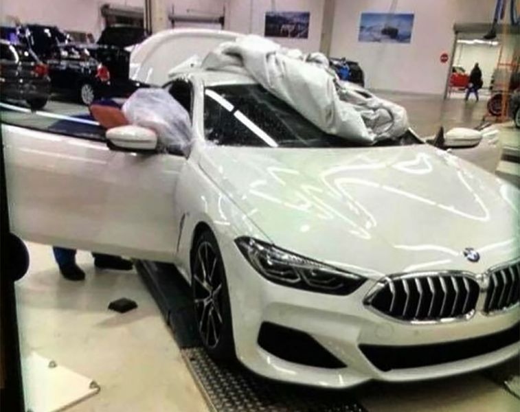 
                                    Возрожденное купе BMW 8-Series заметили без камуфляжа
                            