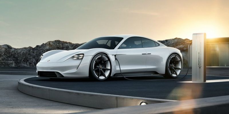 
                                    Porsche удвоит инвестиции в разработку электрокаров
                            
