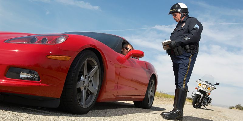 
                                    Американец по имени Shelby Mustang GT500 задержан за езду без прав
                            