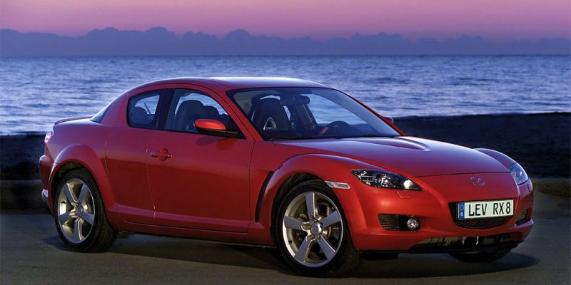 
                                    Mazda отзовет в России роторные купе RX-8 из-за возможности возгорания
                            