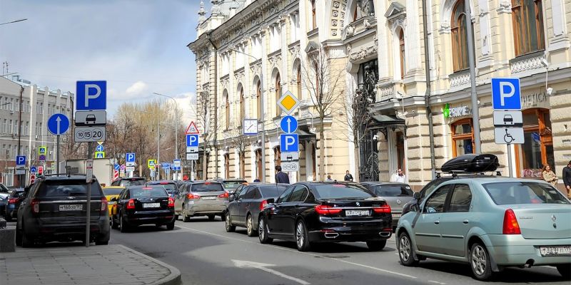 
                                    «Яндекс.Навигатор» научился оплачивать парковку
                            