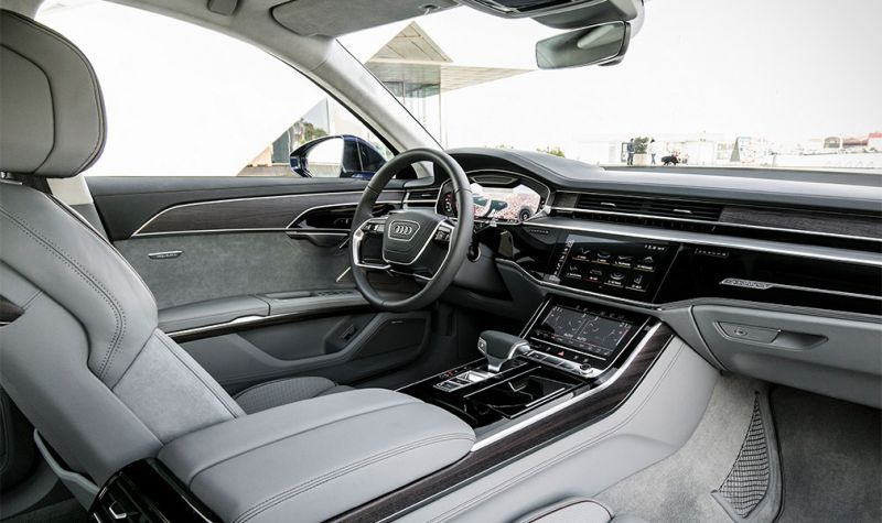 
                                    Новая Audi A8: цены и комплектации в России
                            