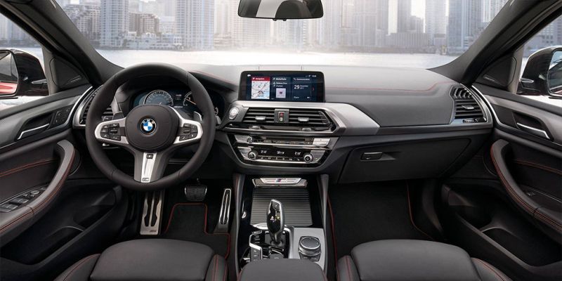 
                                    BMW представила новый X4
                            