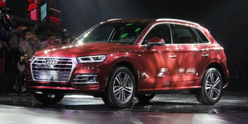 
                                    Audi выпустила удлиненный кроссовер Q5
                            