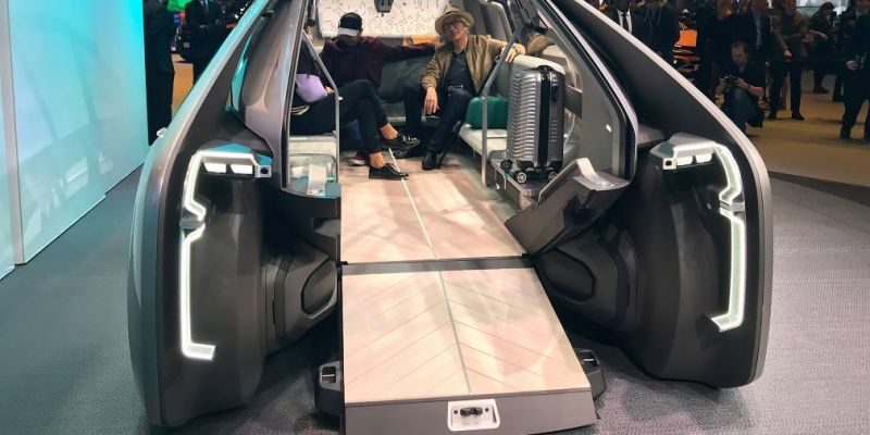 
                                    Renault запустит автономное такси будущего в 2030 году
                            