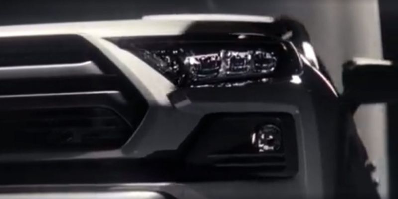 
                                    Toyota показала дизайн нового RAV4
                            