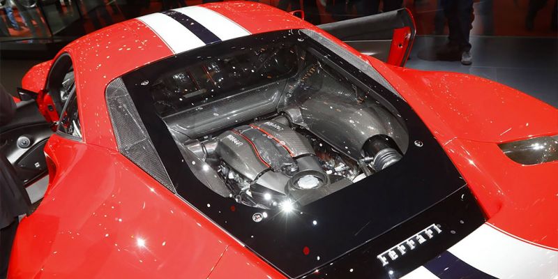 
                                    Ferrari 488 стал легче и мощнее
                            