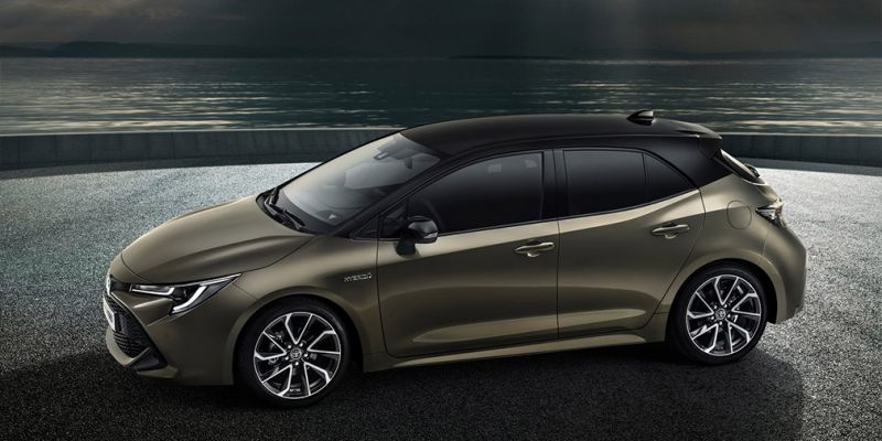 
                                    Toyota Auris: два гибрида и новая платформа
                            