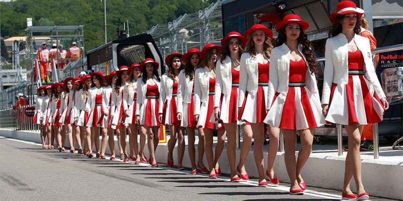 
                                    Организаторы Гран-при России попросят вернуть грид-герлз в Формулу-1
                            
