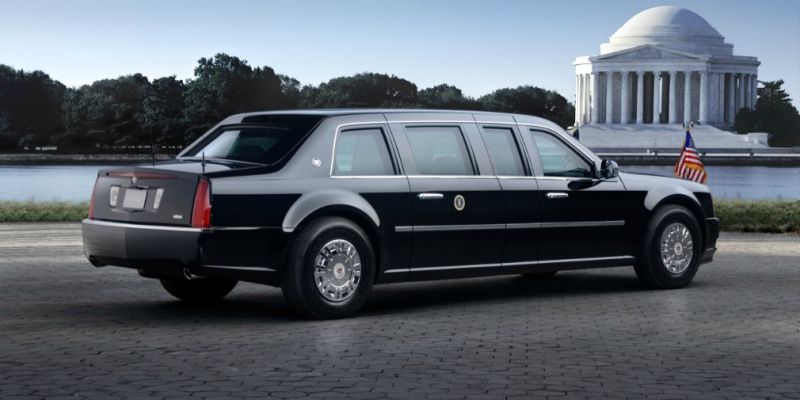 
                                    Секретная служба США получила новый лимузин для Трампа
                            