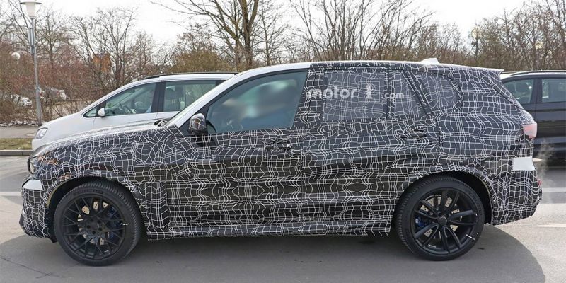 
                                    Серийная версия BMW X5 M замечена на тестах
                            