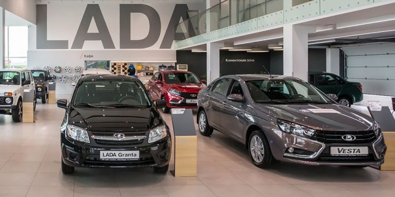 
                                    АвтоВАЗ повышает цены на автомобили Lada
                            