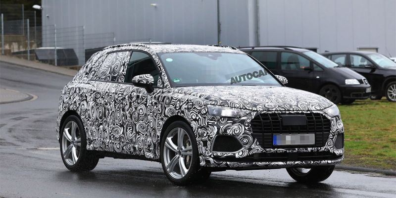 
                                    Спортивная версия Audi Q3 нового поколения впервые замечена на тестах
                            