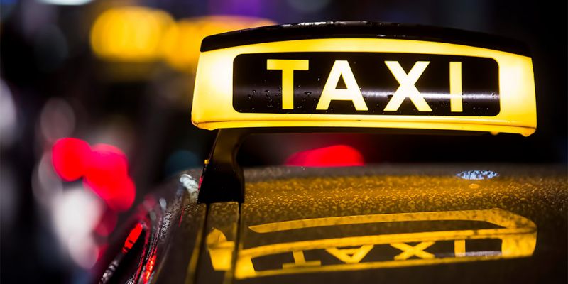 
                                    Для пассажиров такси появится обязательное страхование
                            