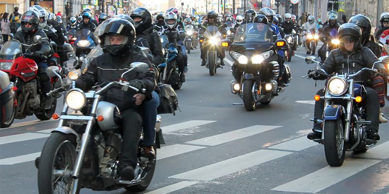 
                                    Для мотоциклистов могут снизить тарифы ОСАГО
                            