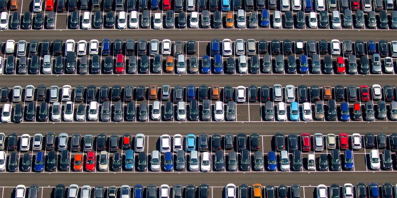 
                                    В мае продажи автомобилей выросли на 18%
                            