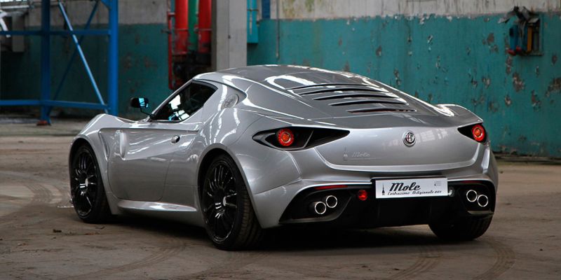 
                                    Итальянское ателье выпустило собственную версию новой Alfa Romeo 4C
                            