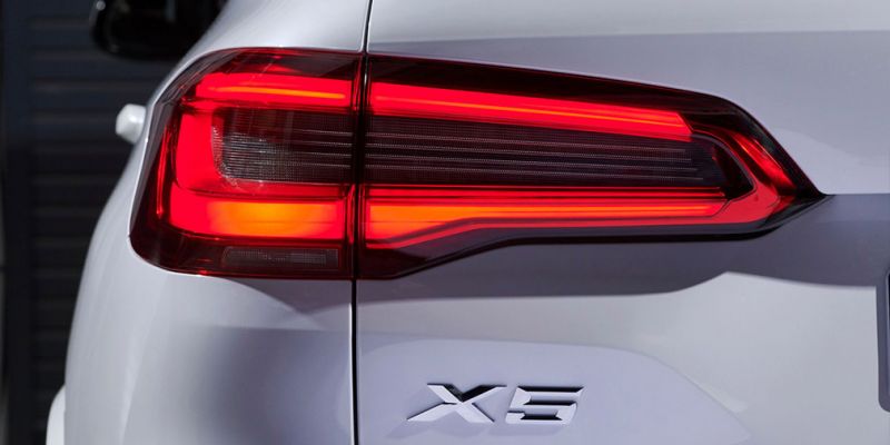
                                    BMW представила X5 нового поколения
                            