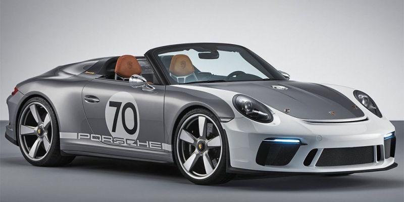 
                                    Porsche выпустила 500-сильный юбилейный спидстер
                            