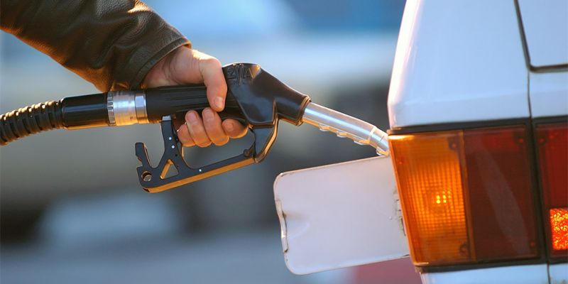 
                                    Власти заявили о стабилизации цен на бензин
                            