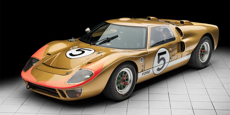 
                                    Гоночный Ford GT40 1966 года оценили в 12 миллионов долларов
                            