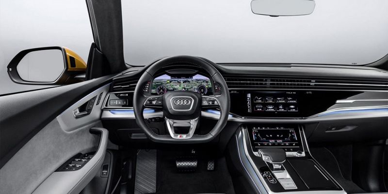 
                                    Audi представила новый серийный кроссовер Q8
                            